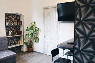 Хостелы Hostel Sputnik Харьков Спальное место на двухъярусной кровати в общем номере для мужчин и женщин-8